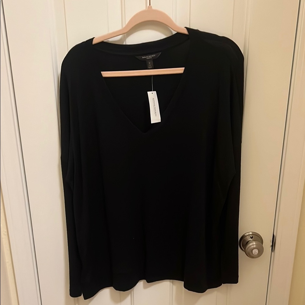 Banana Republic Black V-Neck Blouse